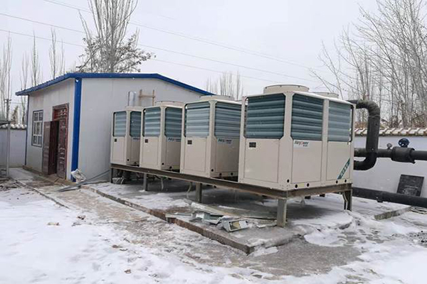 新疆克州市阿克陶县幸福大院8个乡镇供热项目（3.2万平米）