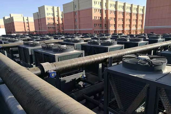 新疆喀什伽师县经济开发区孵化园集中供暖项目（12万平米）